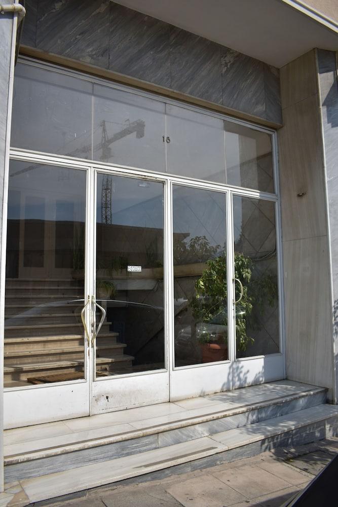 Athenian Modern Apartment Mavili Square Kültér fotó