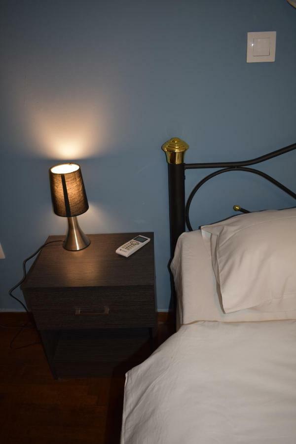 Athenian Modern Apartment Mavili Square Kültér fotó